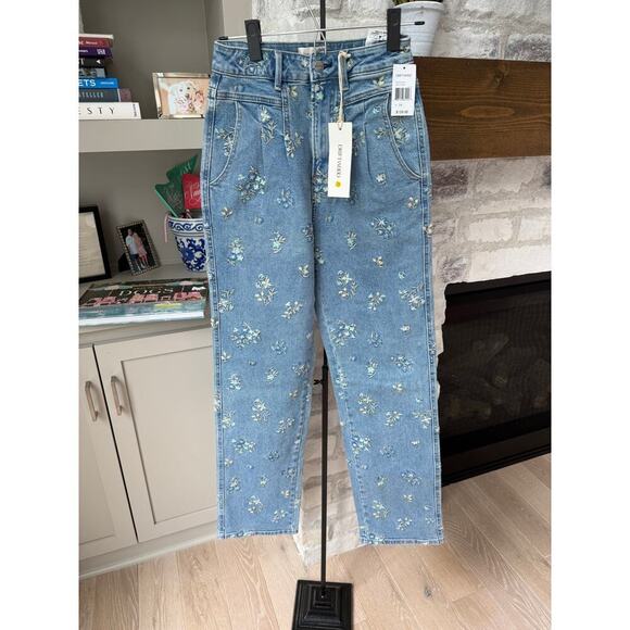 Driftwood Women's Light Wash Floral Pleated Wide Leg Jeans Size 24 - Picture 3 of 8